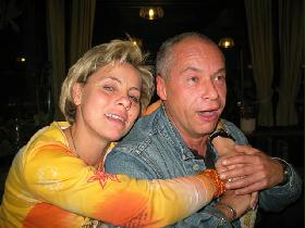 oh Gott, die erdrückt mich....